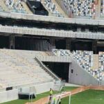Atlético: Imágenes de prueba de fugas de la instalación de las vigas en el MRV Arena