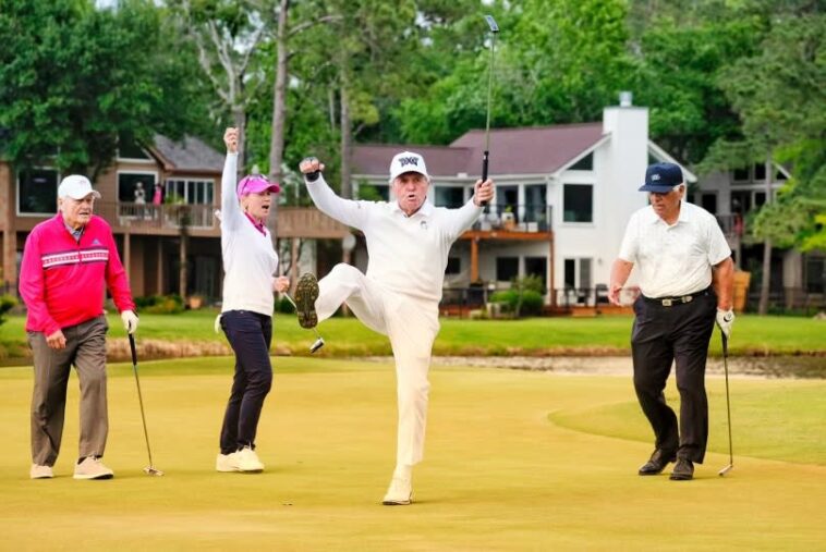 Jack Nicklaus, Gary Player, Lee Trevino y Annika Sorenstam abordan el problema del ritmo de juego del golf