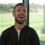 Jordan Henderson se echó a reír después de su "controversial" respuesta