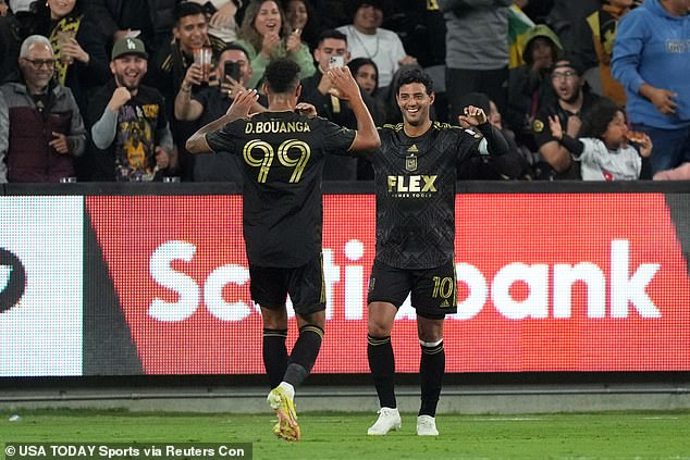 Como era de esperar, Carlos Vela marcó la diferencia con un doblete y una asistencia en la victoria por 3-2.