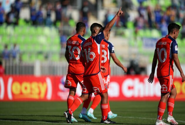 » La ‘U’ hizo los deberes y masacró a Chimbarongo en Copa Chile