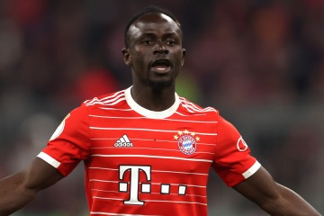 Mane 'golpea a un compañero del Bayern en el labio' en una gran pelea después de la derrota del Man City