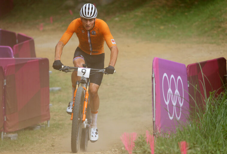 Mathieu van der Poel se salta las carreras de la Copa del Mundo de bicicleta de montaña antes del Tour de Francia