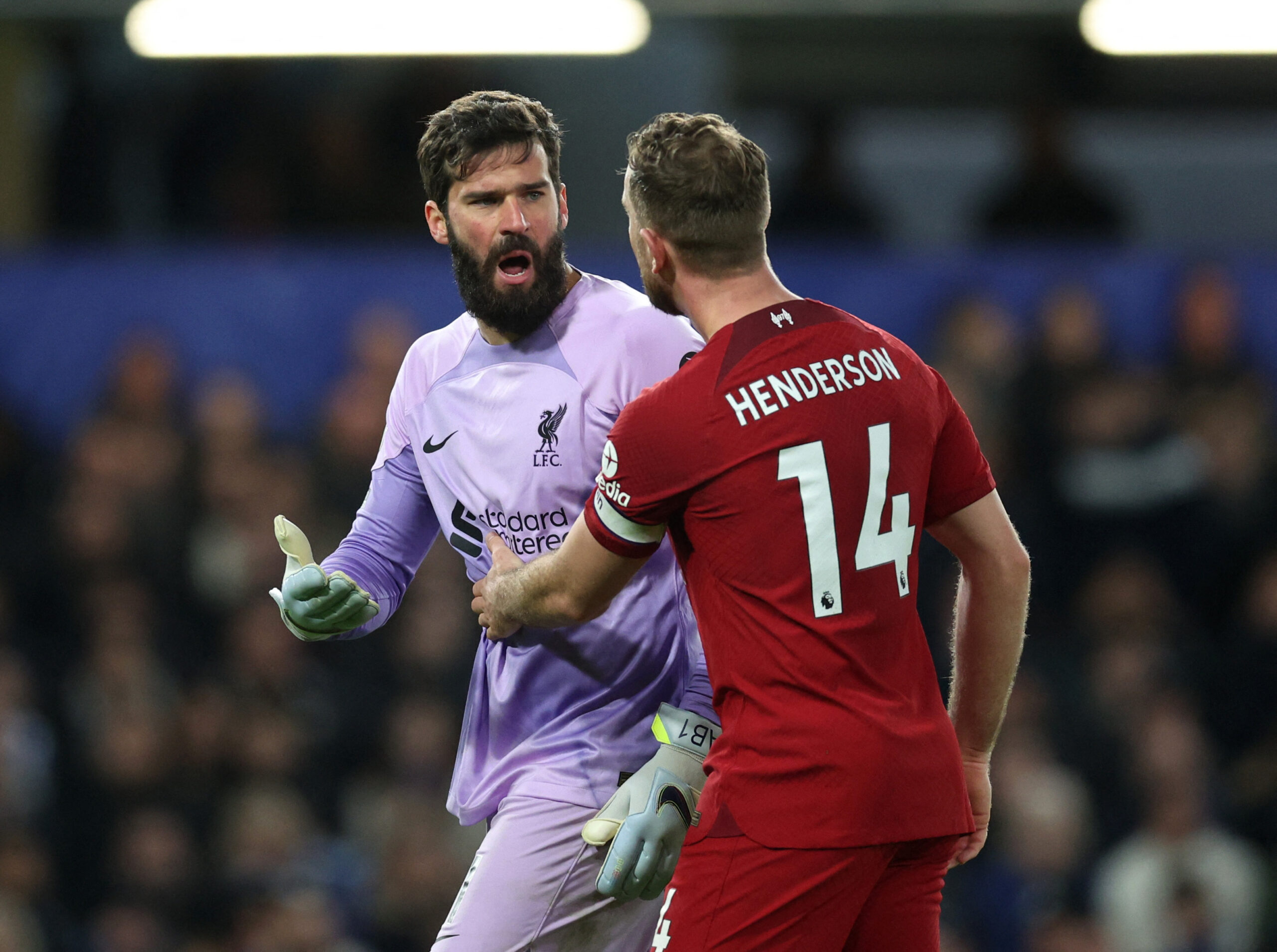 El capitán del Liverpool se mostró descontento por la falta de comunicación