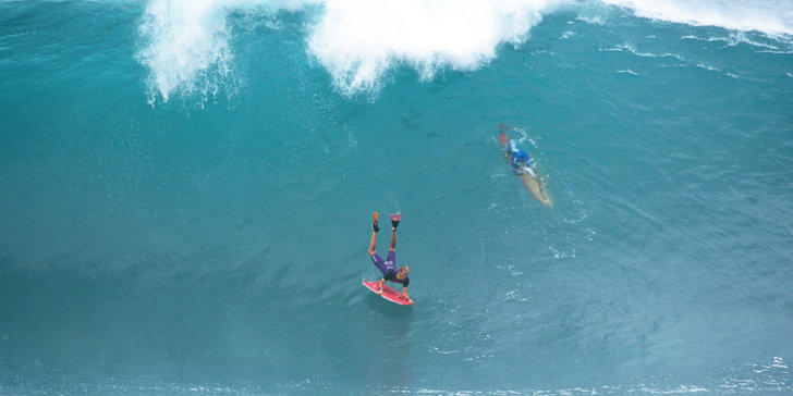 Momento clásico capturado de Jeff Divine de uno de los mejores en Pipe (o en cualquier otro lugar)