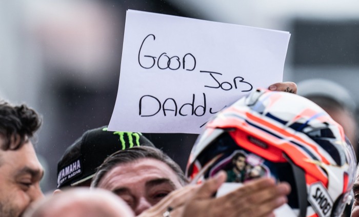 Moto2 Argentina: El nuevo papá Jake Dixon celebra a su nueva hija con podio