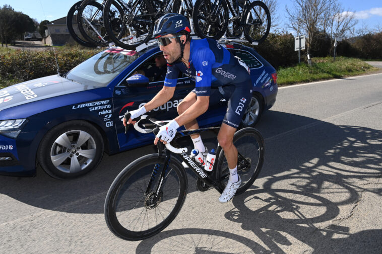 'No estoy aquí solo para firmar autógrafos': Thibaut Pinot encuentra su forma en la temporada de despedida