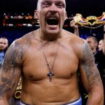 Oleksandr Usyk (en la foto) recibió la orden de defender sus títulos unificados contra Daniel Dubois