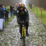 'Podría ser mejor': Wout van Aert lamenta el accidente de Flanders antes de la París-Roubaix