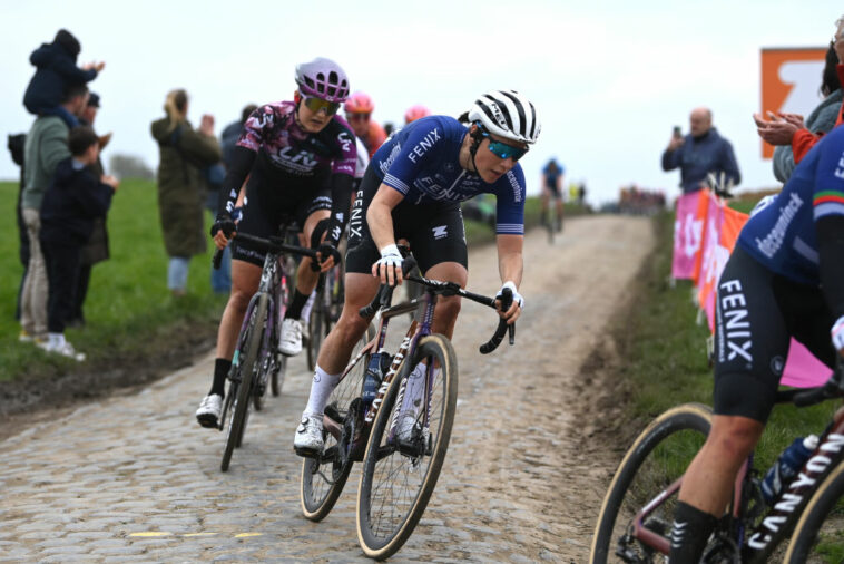 Sanne Cant vuelve a la bicicleta con 60 puntos en la cara tras el accidente de la París-Roubaix