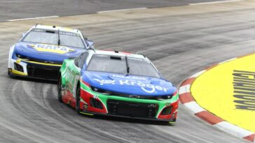 Stenhouse y JTG 'desanimados' por el cambio de equipo de boxes con RFK Racing