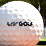 Un columnista de golf de toda la vida se preparó para la semana de Masters asistiendo a un evento de LIV Golf.  ¿Qué pensó?