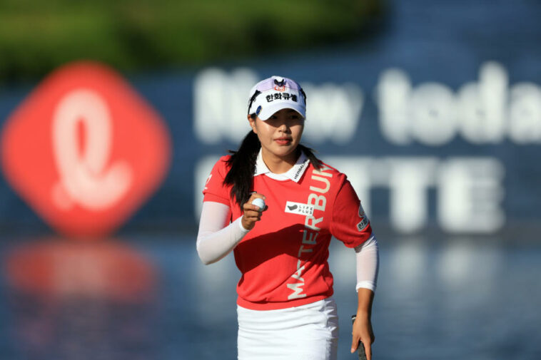 Yu Jin Sung lidera mientras Georgia Hall, Celine Boutier, Brooke Henderson están al acecho en el Lotte Championship 2023