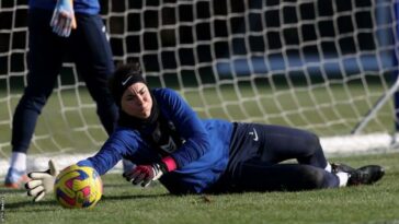 Zecira Musovic en el entrenamiento del Chelsea