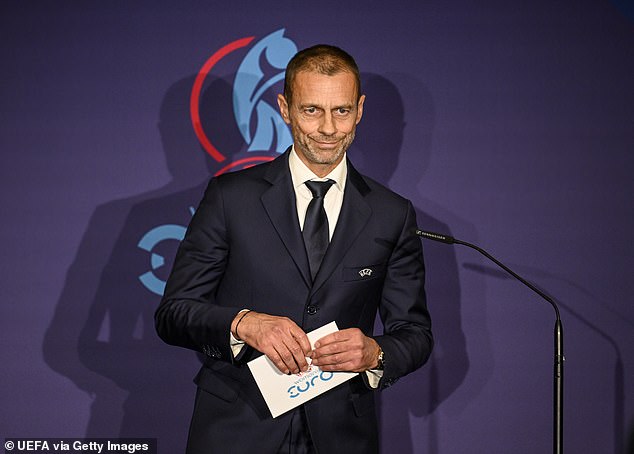 La elección de la UEFA para albergar la Eurocopa 2025 en Suiza fue hecha por un comité ejecutivo exclusivamente masculino