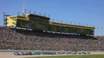 Kansas Speedway - Serie de la Copa NASCAR