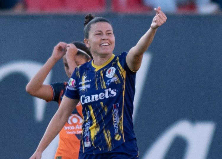 Beatriz Parra, de la Liga MX Femenil a la Queens League en España