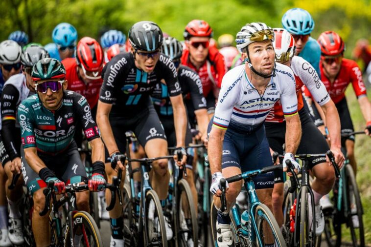 Cavendish se encoge de hombros ante la oportunidad perdida cuando la escapada toma la etapa del Giro d'Italia