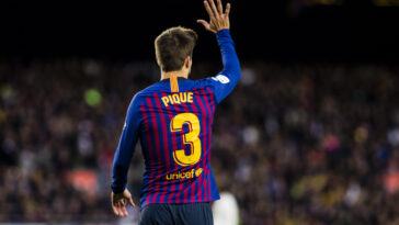 La foto enfureció a los fanáticos del Real, ya que parecía ser un guiño al ícono del Barcelona, ​​Gerard Piqué.