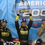 Grant Enfinger gana Kansas NASCAR Craftsman Truck Series Heart of America 200 Kansas 2023 inspección posterior a la carrera