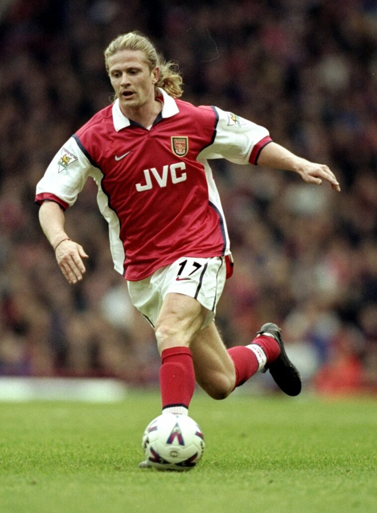 Emmanuel Petit ganó la Premier League y la FA Cup como jugador del Arsenal