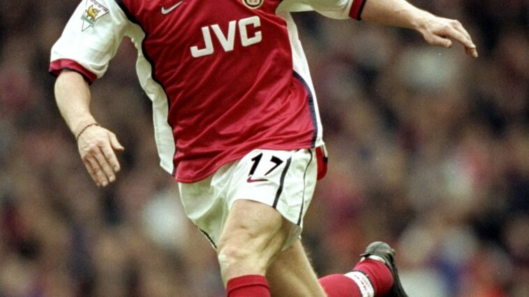 Emmanuel Petit ganó la Premier League y la FA Cup como jugador del Arsenal