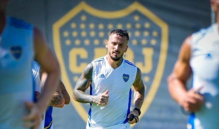 Darío Benedetto no llegó para el superclásico. Foto: Prensa Boca