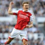 Paris Saint-Germain está interesado en un movimiento sorprendente para la estrella del Arsenal Martin Odegaard