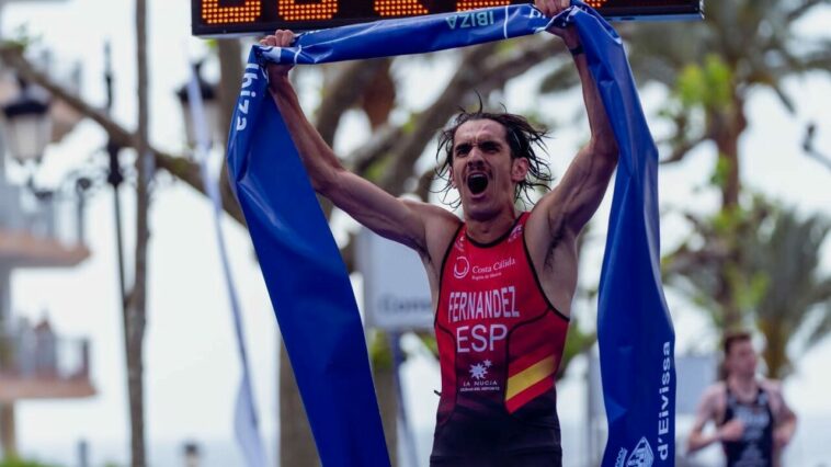 Cristian Fernandez Nieto Campeonato del Mundo de Acuatlón Ibiza 2023 Crédito foto: World Triathlon