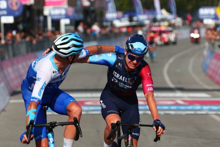 Tan cerca, tan lejos: Clarke, De Marchi a la vista de la línea de meta en el Giro de Italia