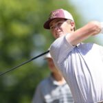 Los equipos de golf masculinos de la escuela secundaria del área se reunieron en el campo de golf Woodfin Ridge para jugar un torneo de golf del condado el lunes 26 de abril de 2021. Woodruff's Gage Howard.