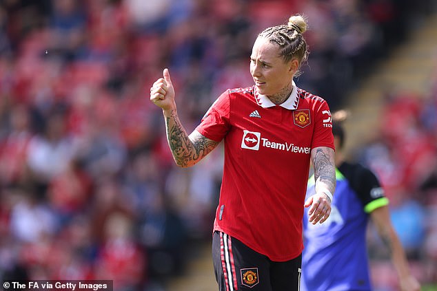 Leah Galton fue una de las jugadoras más fuertes del Manchester United, anotando en su victoria por 3-0.