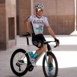 Bahrain Victorious presenta kit blanco y bicicletas para el Tour de Francia