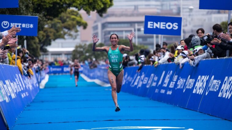 Rosa Maria Tapia Yokohama 2023 termina recta [Photo credit: World Triathlon / Tommy Zaferes]