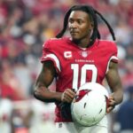 DeAndre Hopkins busca contrato de nivel de Odell Beckham Jr., según informe