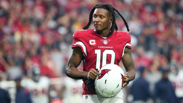 DeAndre Hopkins busca contrato de nivel de Odell Beckham Jr., según informe