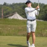 Blades Brown, un joven de 16 años de Brentwood, tiene la oportunidad de convertirse en el ganador más joven del Campeonato Abierto de Golf del Estado de Tennessee que se juega en GreyStone en Dickson.  Él es el líder de cara a la ronda final.