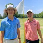 Los ex campeones de Tennessee/Metro Parks Schooldays, Lane Walton, a la izquierda, y Carter Stroup avanzaron a la primera ronda de partidos de 2023 en la ronda clasificatoria del miércoles en McCabe Course.