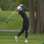 La golfista femenina de Fossil Ridge, Ellie Barry, lideró a todos los finalistas locales 5A, ubicándose octava durante el torneo estatal de dos días en Black Bear Golf Club en Parker.