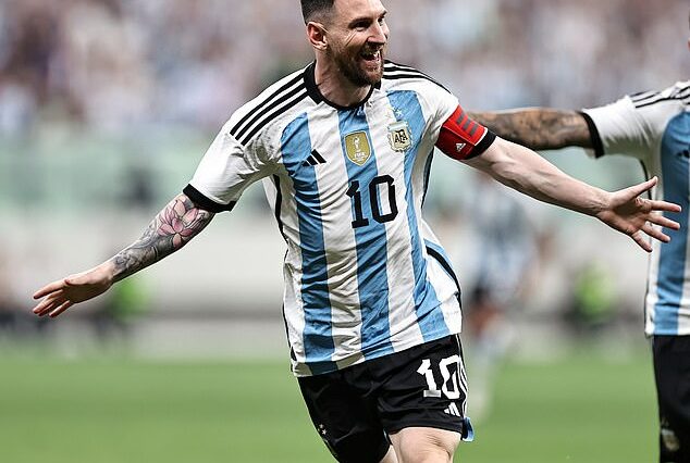 Lionel Messi anotó a los 79 segundos para Argentina contra Australia el jueves