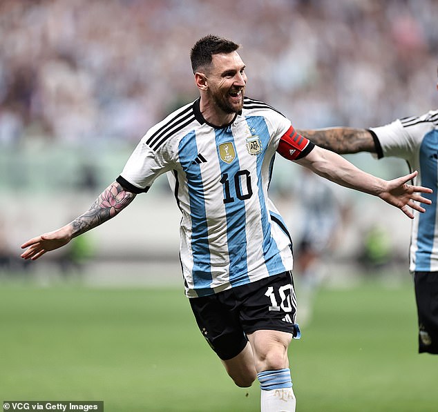 Lionel Messi anotó a los 79 segundos para Argentina contra Australia el jueves