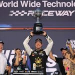 Kyle Busch en el carril de la victoria - WWT Raceway en Gateway - NASCAR Cup Series