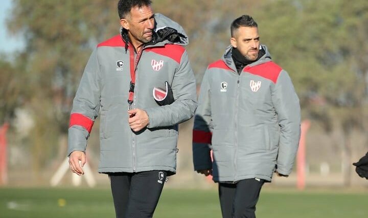 Diego Dabove dirigirá frente a River su segundo partido como técnico de Instituto. Viene de empatar 1-1 vs. Racing. Foto: Prensa Instituto.