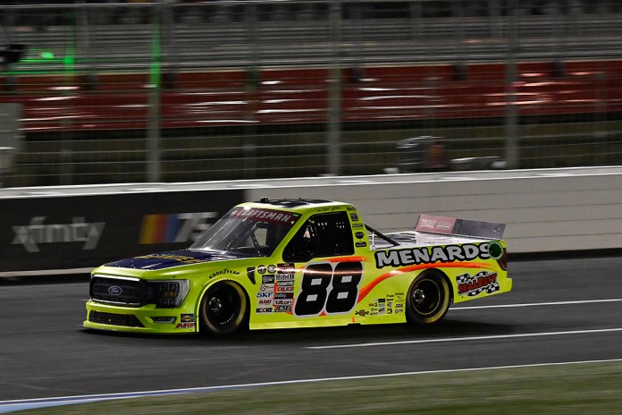 El jefe de equipo de Matt Crafton, Shane Wilson, deja el intercambio de jefe de equipo de ThorSport Ben Rhodes