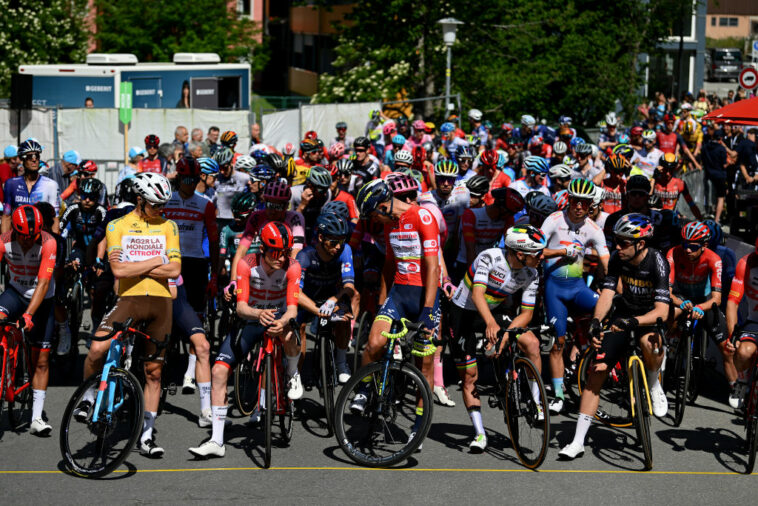 Inicio de la etapa 5 del Tour de Suiza 2023