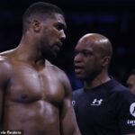 Anthony Joshua (izquierda) cree que su decisión de formar equipo con Derrick James (derecha) valdrá la pena