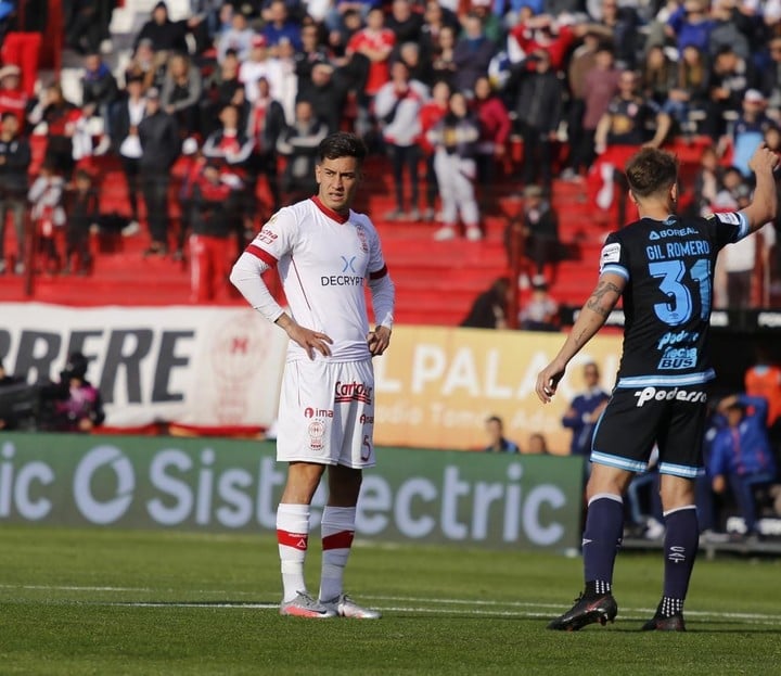 Huracán, Atlético Tucumán y un duelo clave en el fondo.