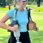 Gracie James de Pataskala posa para las fotos con todos sus trofeos ganados por ganar el 47º Campeonato Junior de Niñas de Ohio el martes en Marion Country Club.