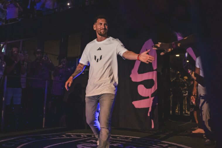 Lionel Messi durante su presentación con Inter Miami CF