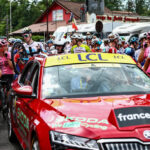 La etapa 14 del Tour de Francia fue neutralizada después de un accidente masivo temprano